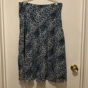 Flowy patterned blue midi skirt